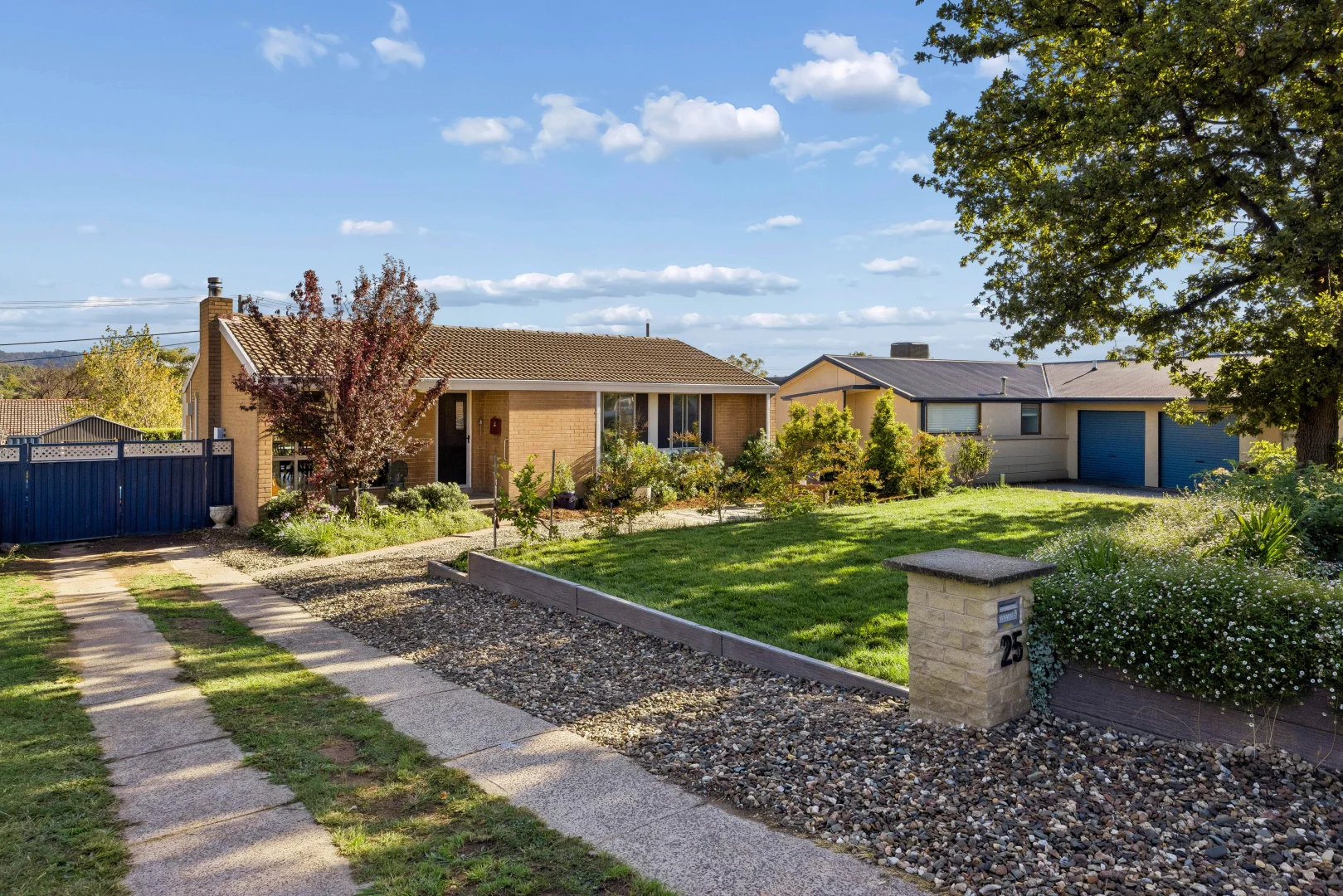 25 Croton Street, Rivett